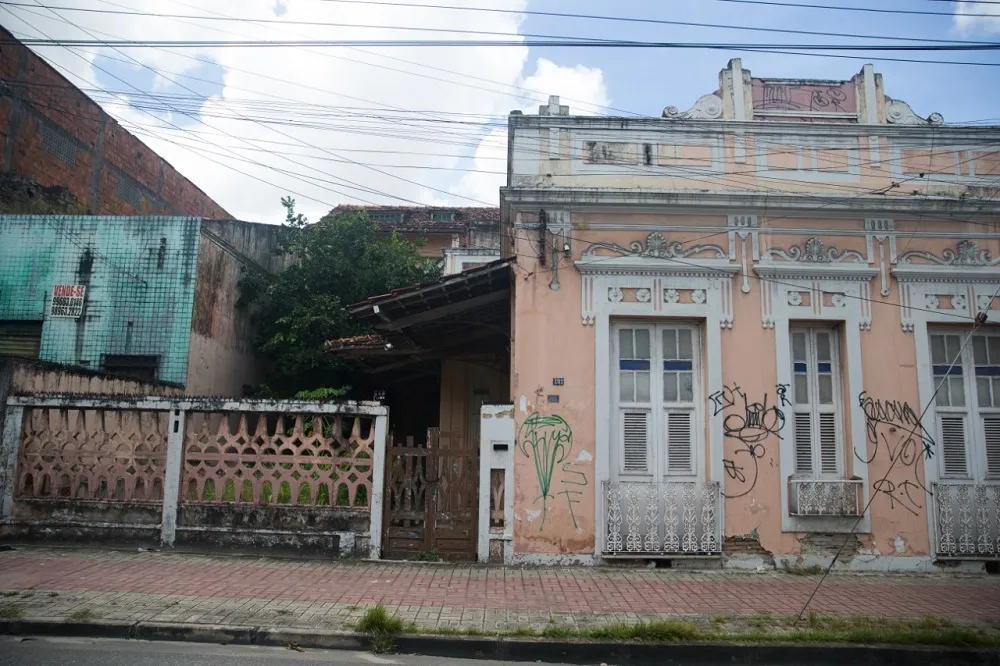 O prédio onde já funcionou setores do DNOCS, na Avenida Imperador, também aguarda uma resposta do município quanto ao tombamento definitivo