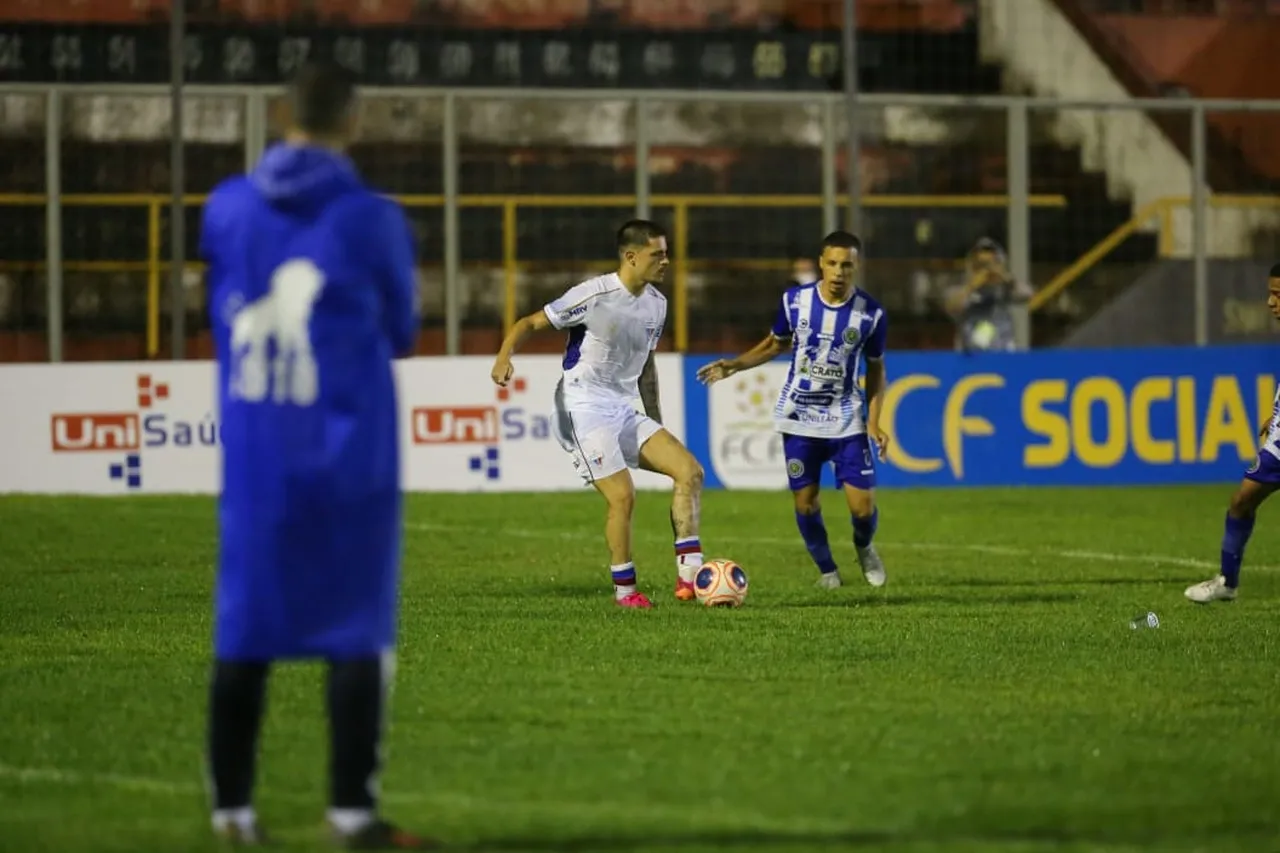 Vojvoda mostrou uma postura muito participativa à beira do gramado