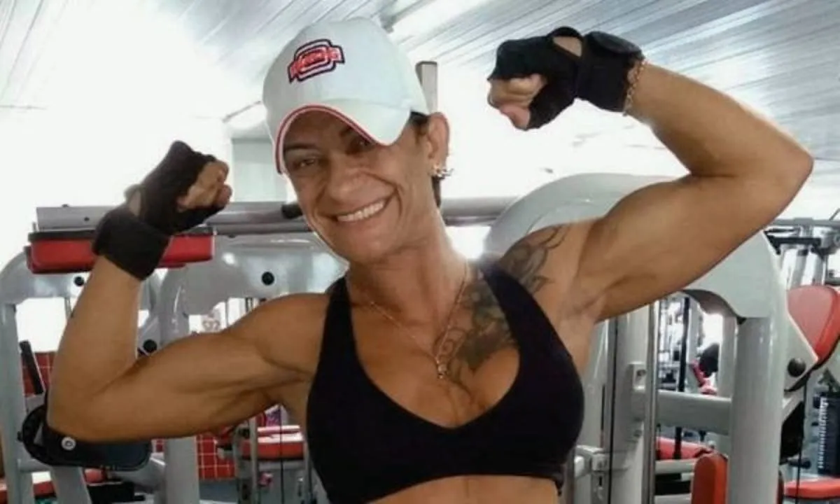Andrea Valle atuou como assessora da família Bolsonaro por 20 anos