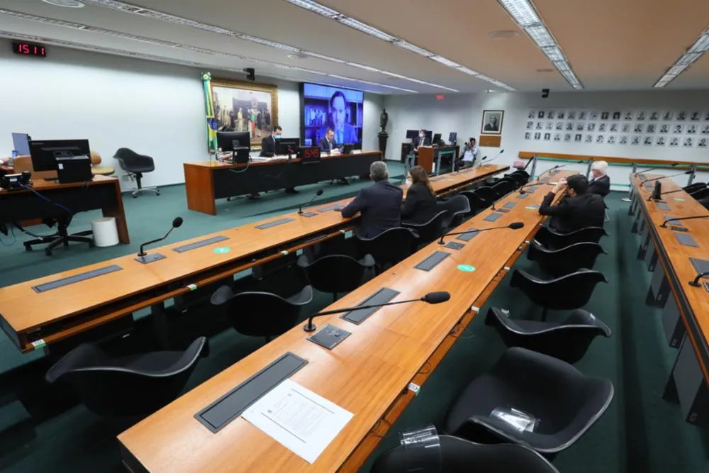 A PEC está em discussão em Comissão Especial na Câmara dos Deputados