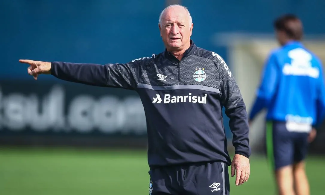 O técnico Felipão tem como característica criar um vínculo maior com o elenco de trabalho
