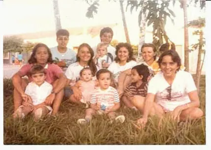 A assistente social Adênia Guimarães lembra com saudade dos passeios no rio e das reuniões na Praça Tristão Gonçalves, na velha Jaguaribara
