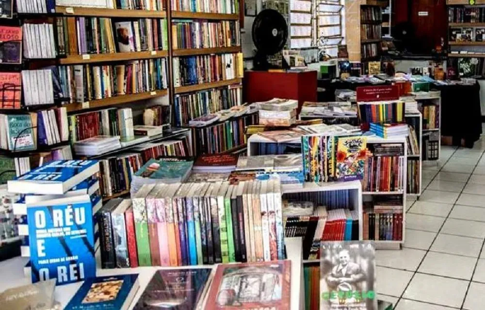 Nascido como uma banca de revistas, na primeira fase da vida o estabelecimento recebeu personalidades como Jorge Amado e Jean-Paul Sartre