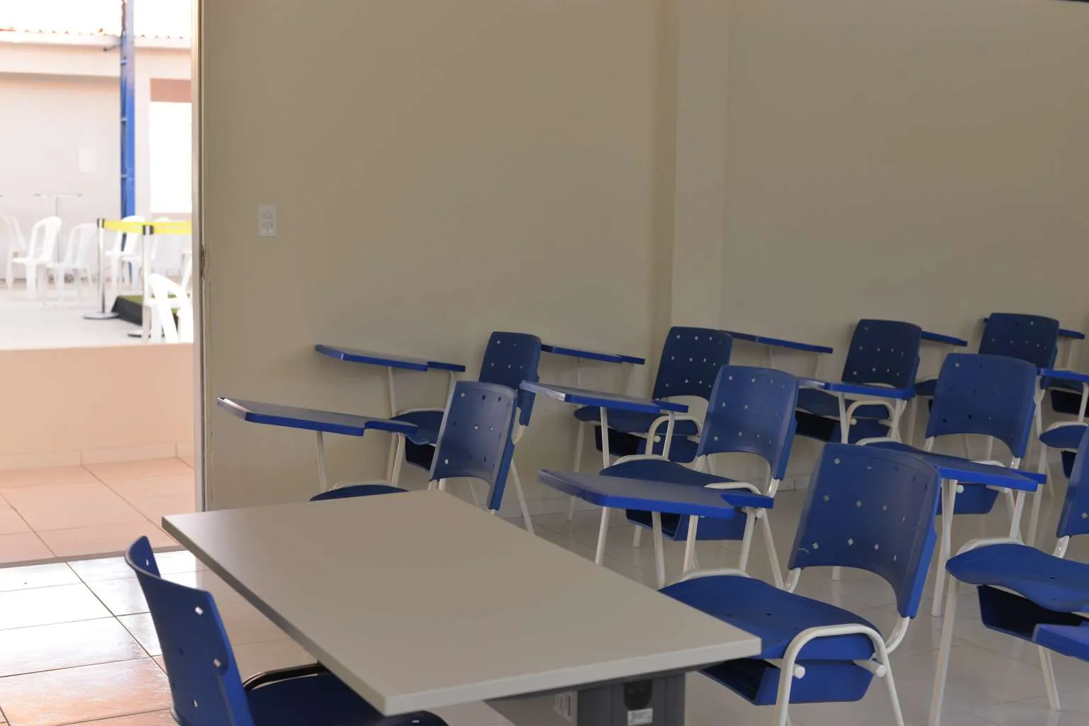 A educação também têm sido foco de parlamentares em projetos de lei e indicação apresentados no legislativo