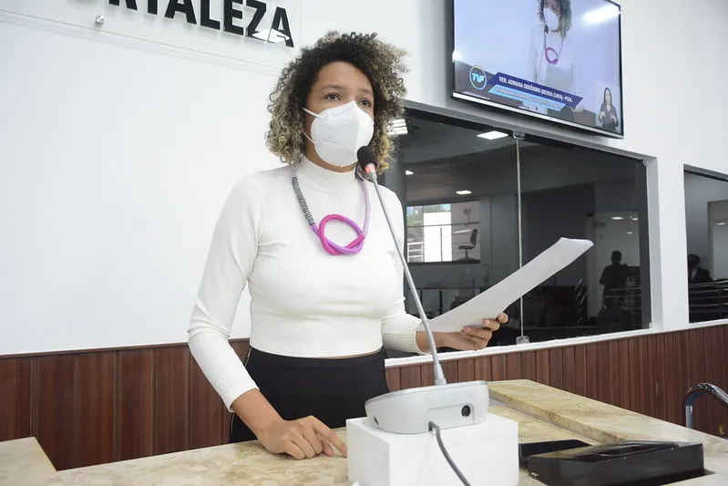 Adriana Nossa Cara (PSOL) foi autora da emenda que cria Centro de Cidadania LGBTQI+.