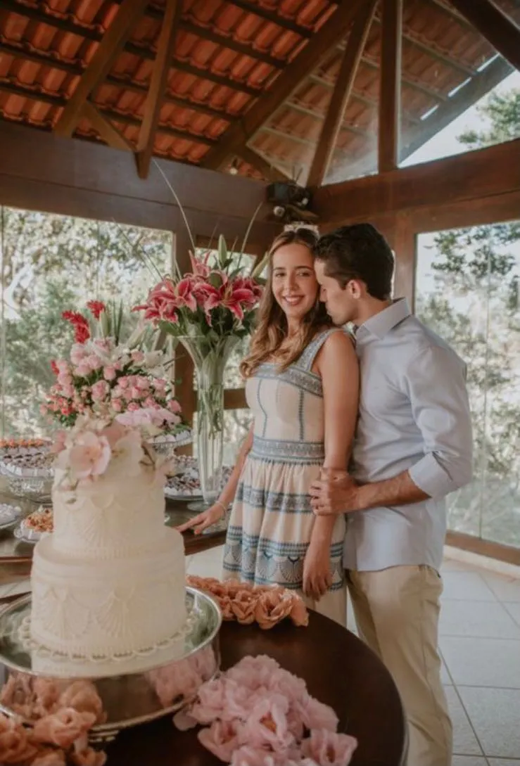 Evyly Quezado e Michel Fontes no dia do noivado