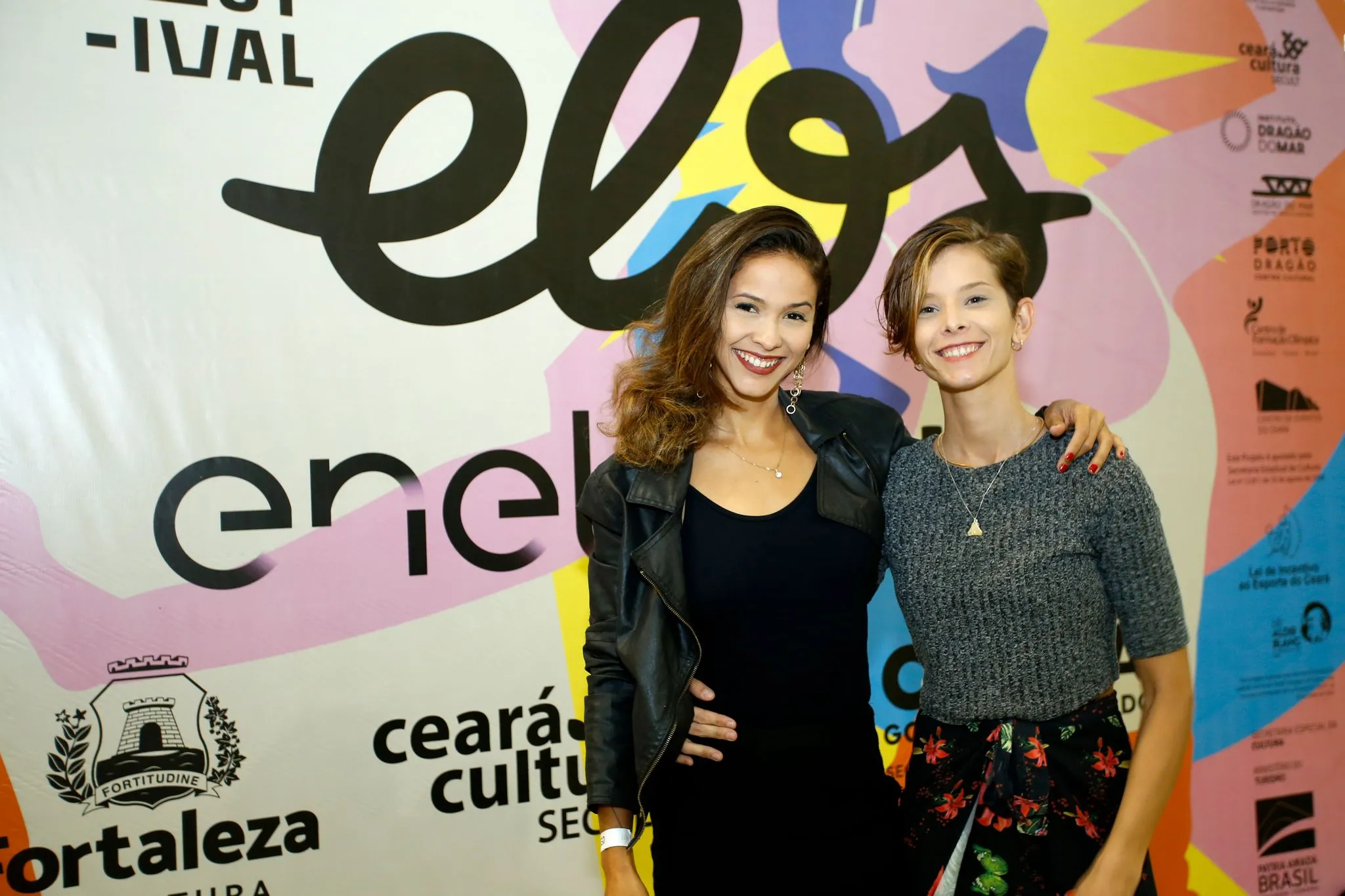 Débora Monteiro e Bia Bley