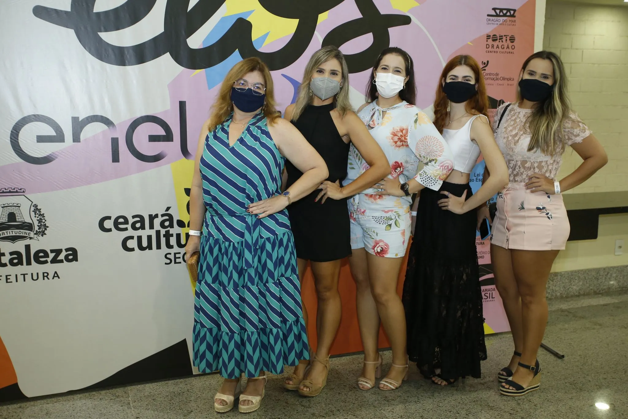 Márcia Sandra Vieira, Ana Carolina Pires, Yuza Carneiro, Bárbara Vieira e Analú Moraes