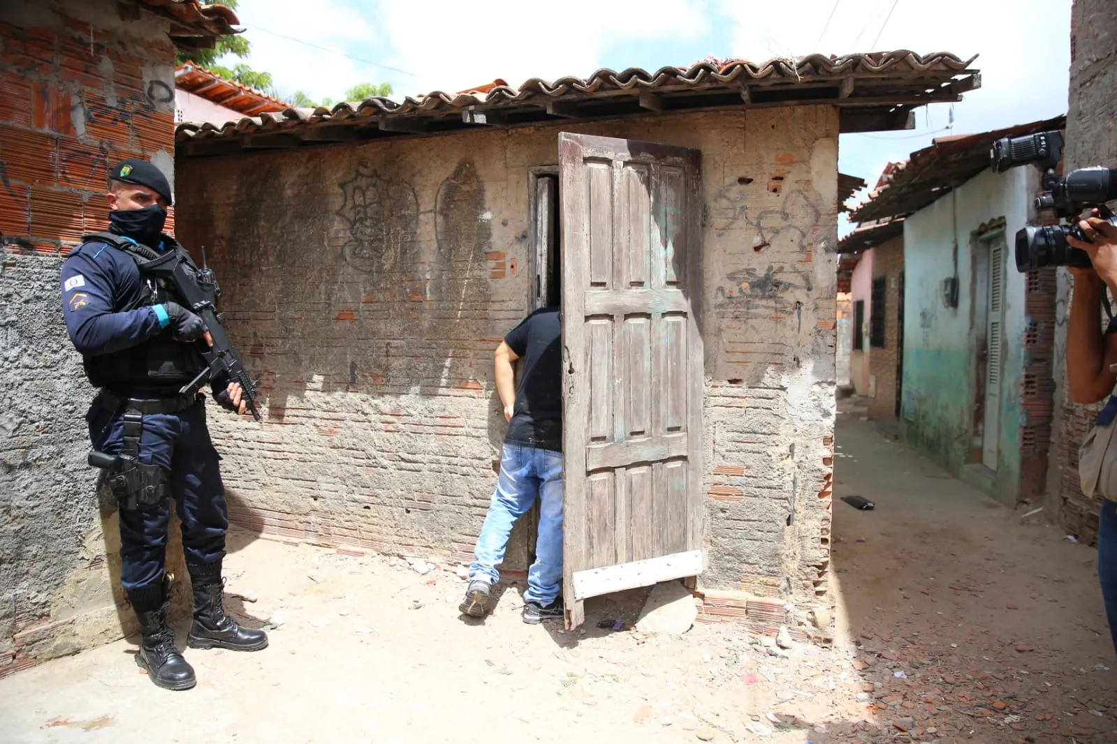 Policiamento ostensivo foi reforçado nas horas seguintes ao massacre