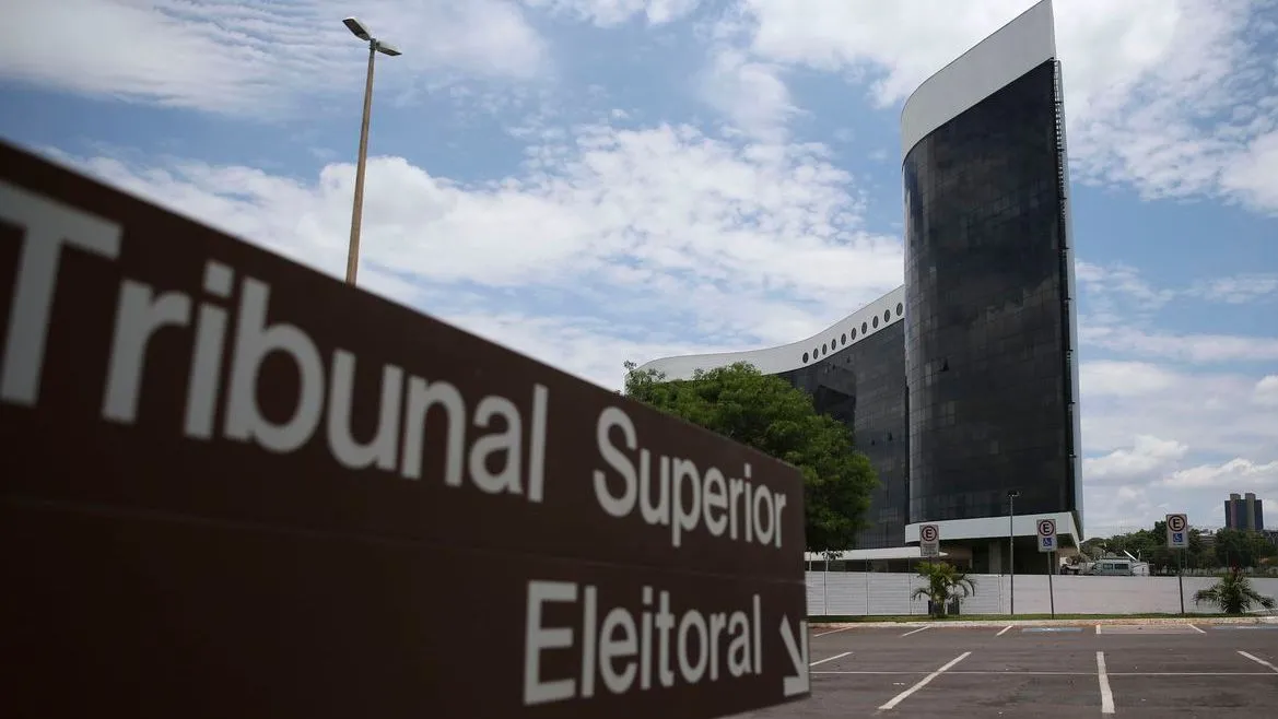Especialistas alertam para necessidade de medidas serem definidas também na legislação, não apenas em decisões da Justiça Eleitoral