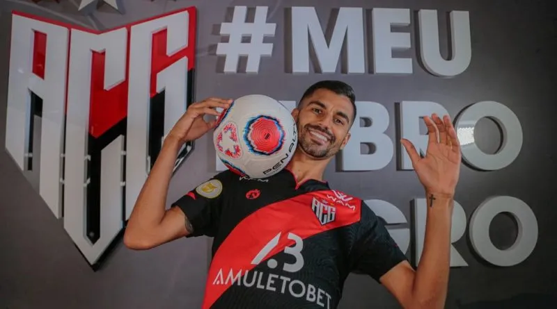 Jorginho acertou o retorno ao Atlético-GO para 2022