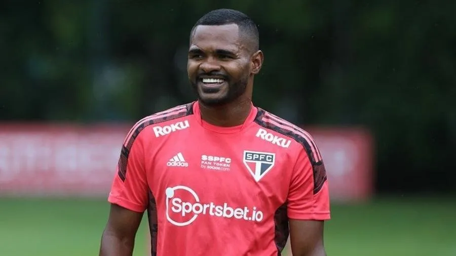 Nikão assinou contrato com o São Paulo até o fim de 2024