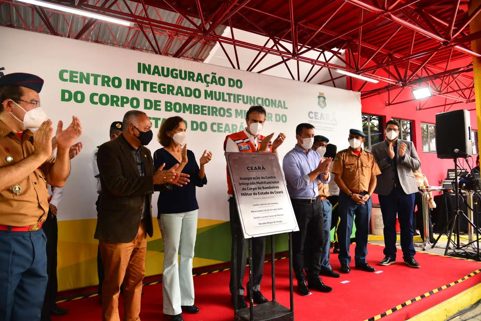 O governador Camilo Santana falou sobre o reajuste do piso salarial do magistério durante inauguração na manhã desta sexta-feira (28)