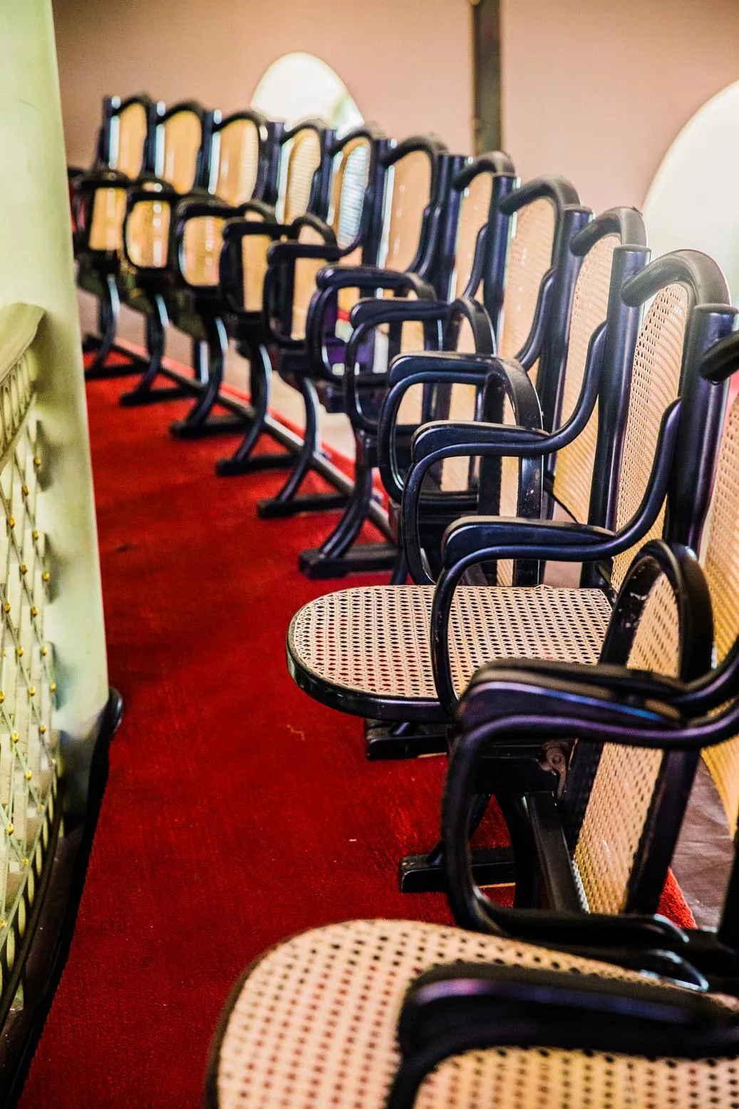 De acordo com gestor, fecharam as portas das casas renomadas para o povo e mantiveram abertas para a elite brasileira
