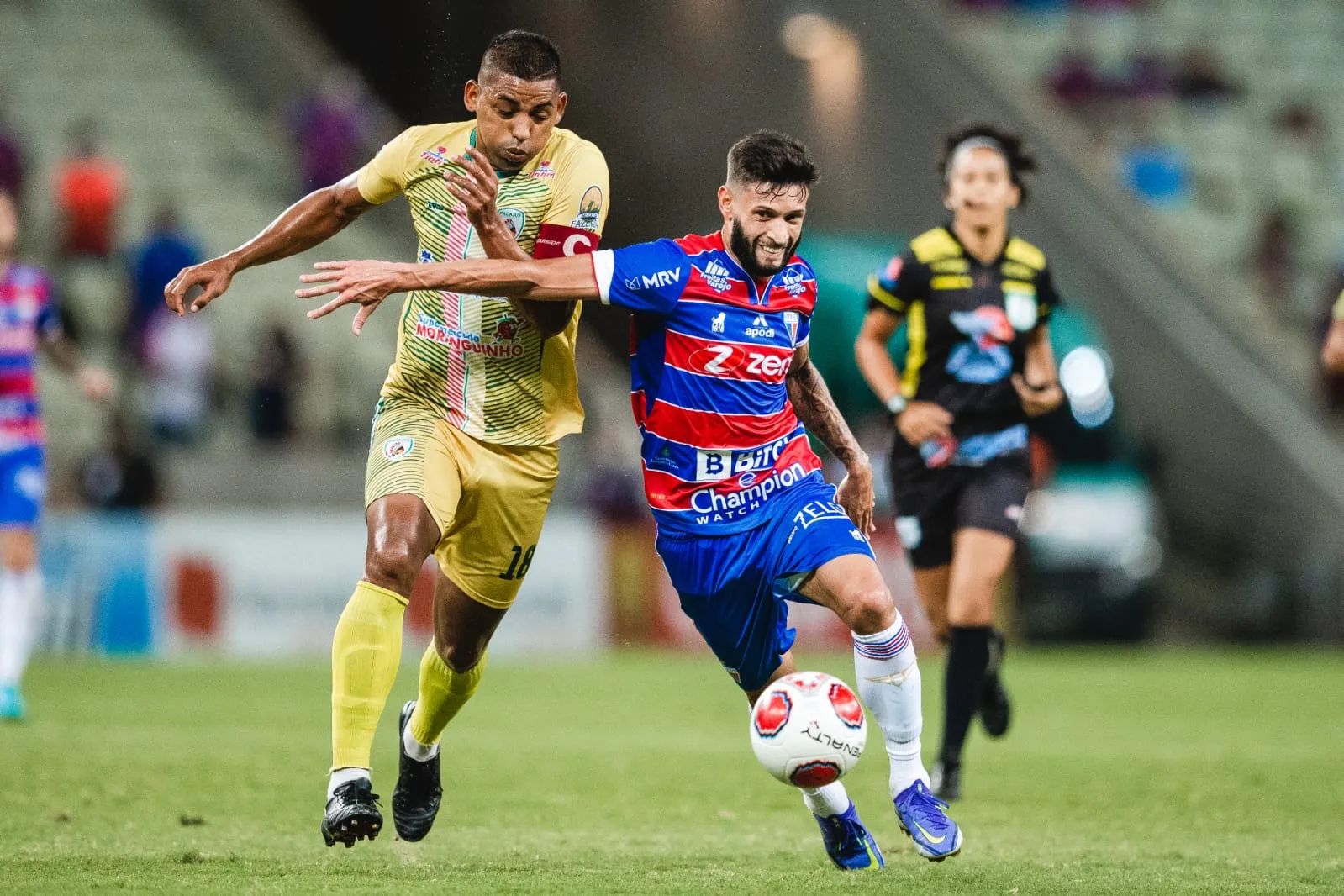 Juninho Capixaba também ganhou chance entre os titulares