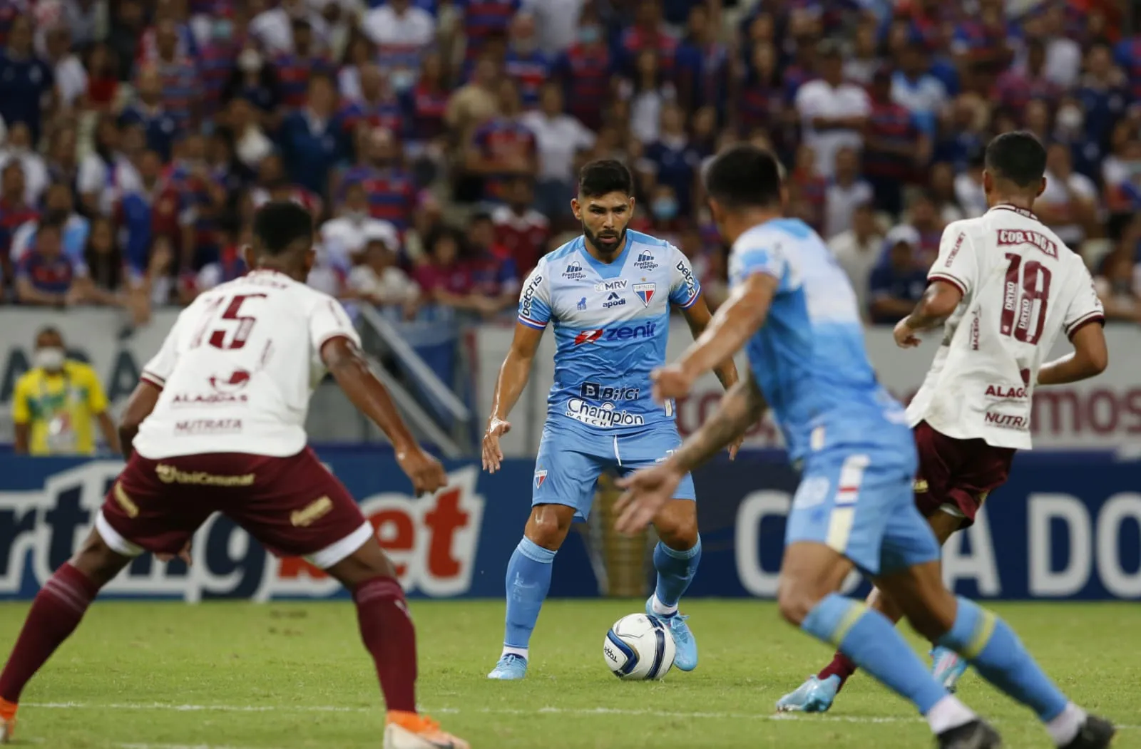 Silvio Romero entrou no 2º tempo da partida contra o CRB