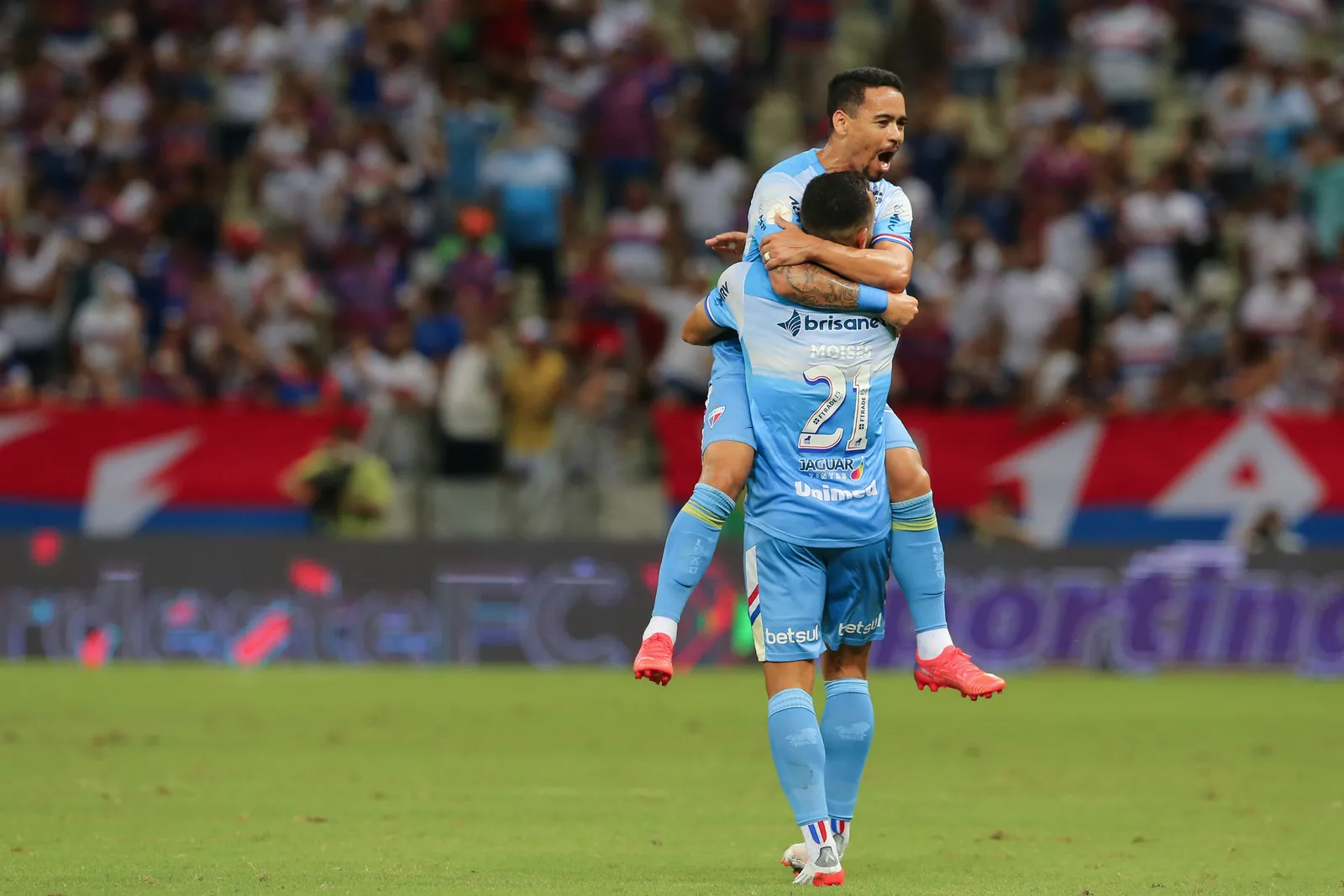 Moisés e Pikachu lideram as participações em gol do Fortaleza em 2022