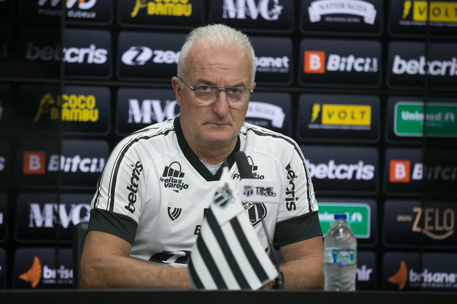 Imagem da notícia: Nível do elenco, escalação e categoria de base: as ideias de Dorival Júnior no Ceará