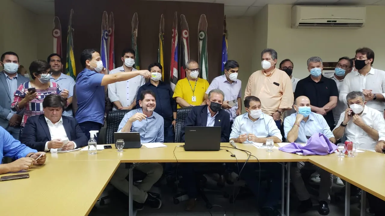 PDT reuniu tropa de choque na AL-CE nesta sexta-feira