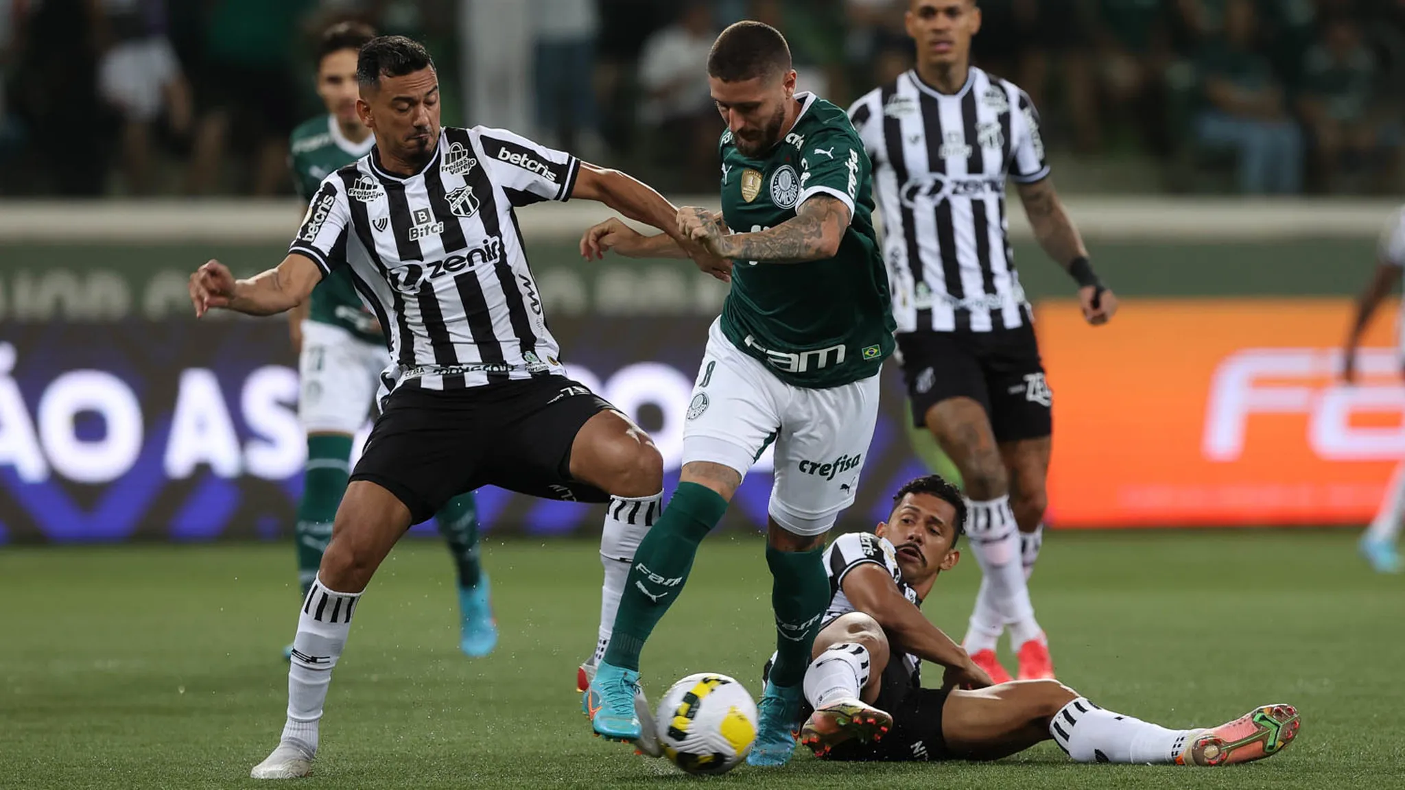 Palmeiras e Ceará se enfrentaram neste sábado (9) no Allianz Parque, em São Paulo