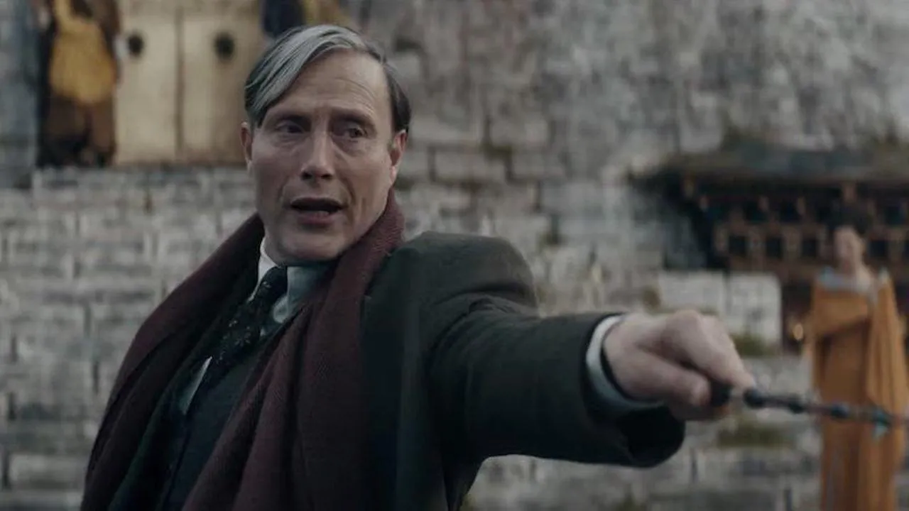 Madds Mikkelsen interpretando Gellert Grindelwald