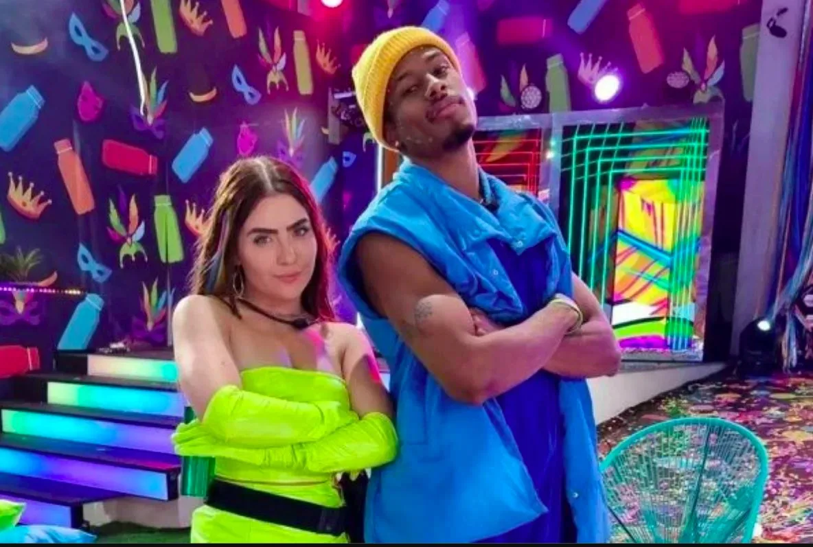 Jade e P.A formam casal no BBB 22