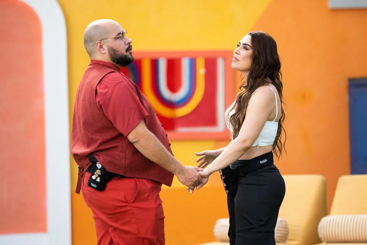 Tiago Abravanel, que desistiu do reality, também participou. Na foto, ele com Naiara Azevedo