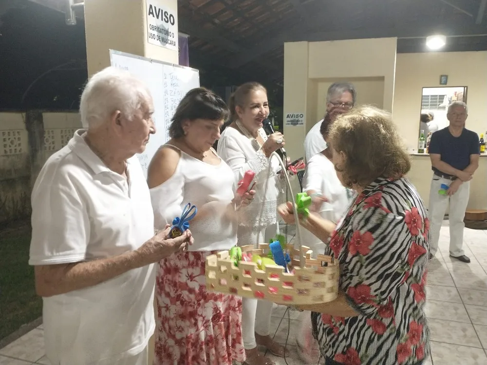 Finalidade do Clube do Talento é promover arte terapia para a pessoa idosa, por meio de atividades como cantar, dançar, declamar e dramatizar