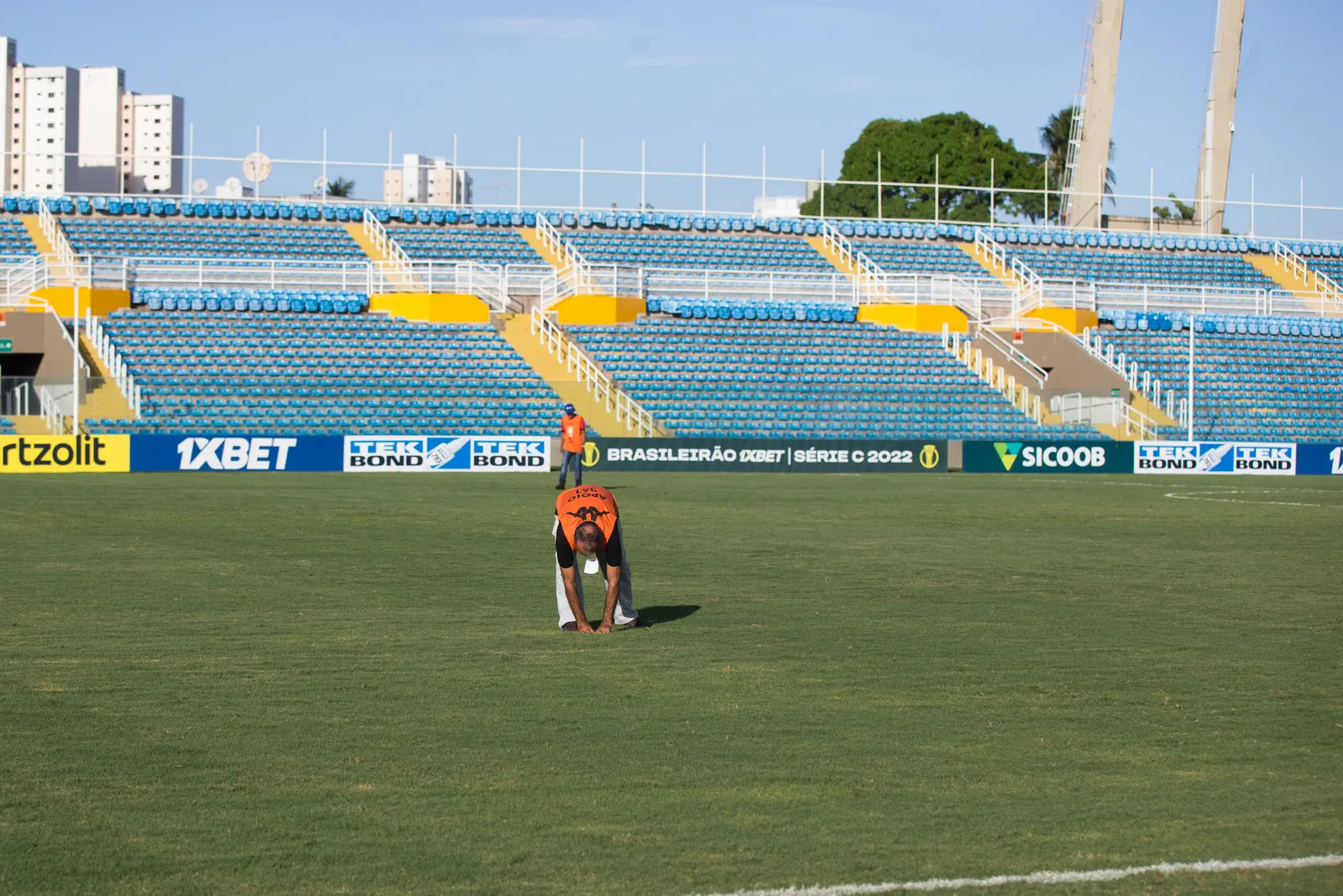O gramado do PV recebeu cuidados antes do jogo