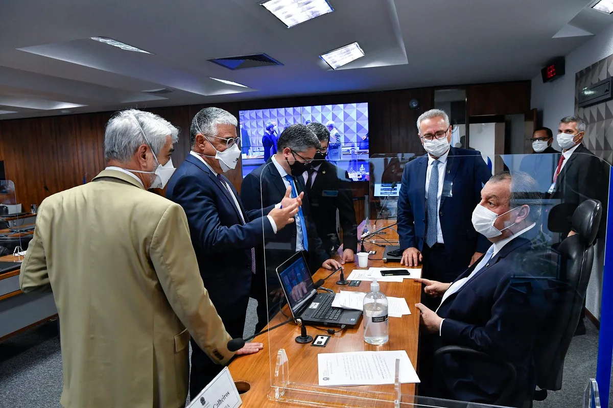 Eduardo Girão era um dos titulares da CPI da Covid-19 no Senado