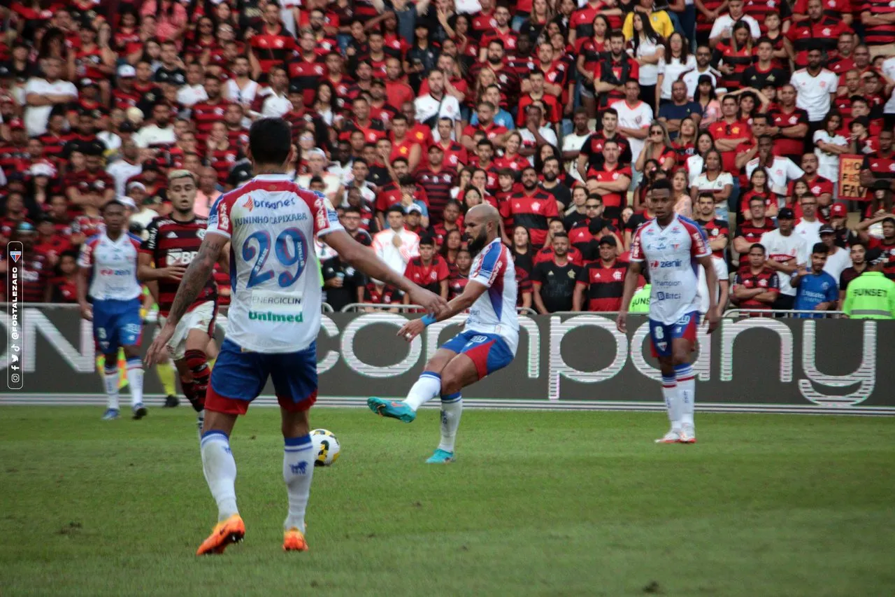 Zé Welison comandou o meio-campo do Fortaleza contra o Flamengo