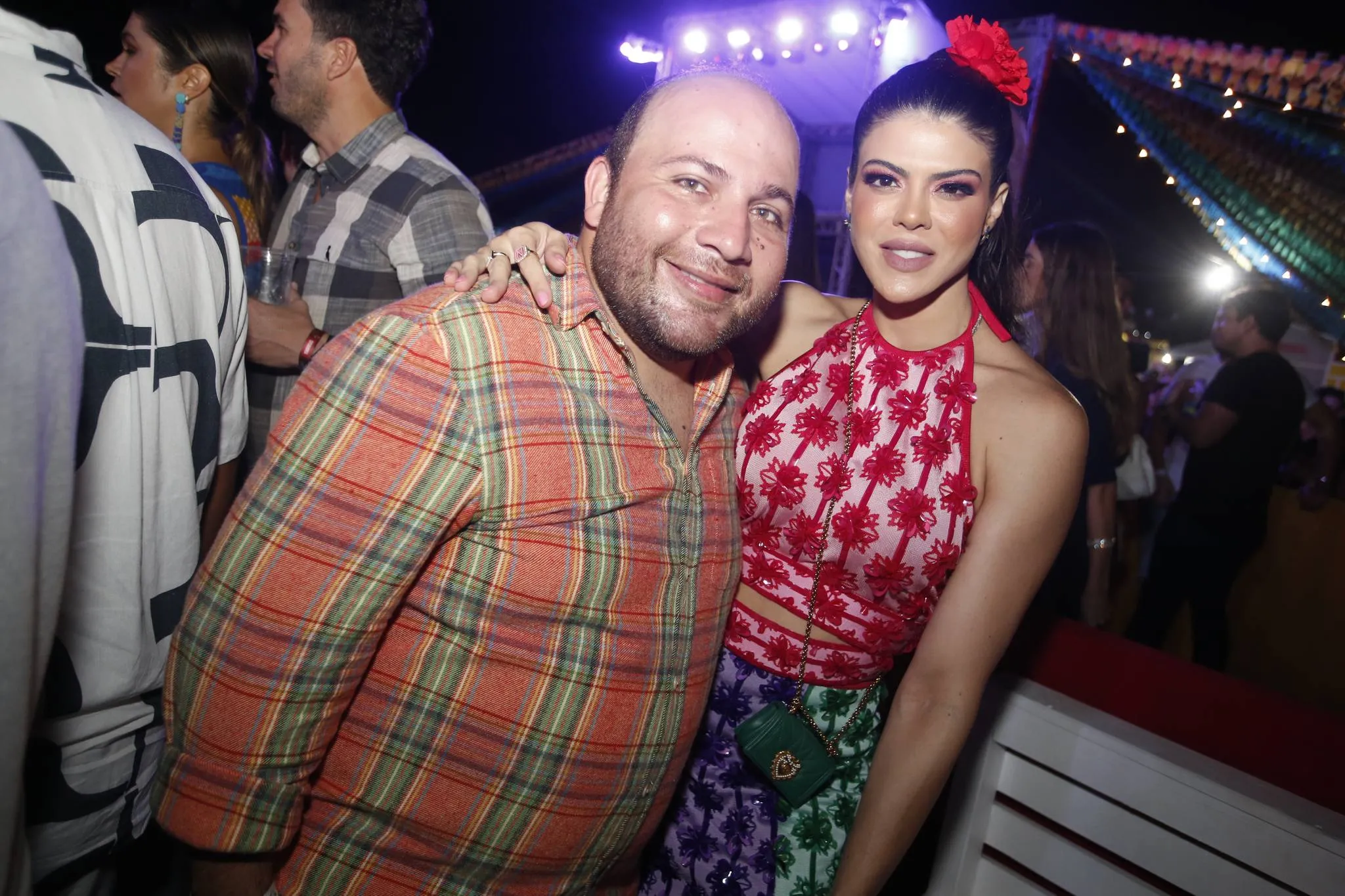 Carlinhos Aristides e Nayanne Ibiapina