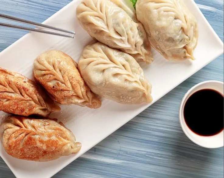 Mandu servido K-pop n'Food