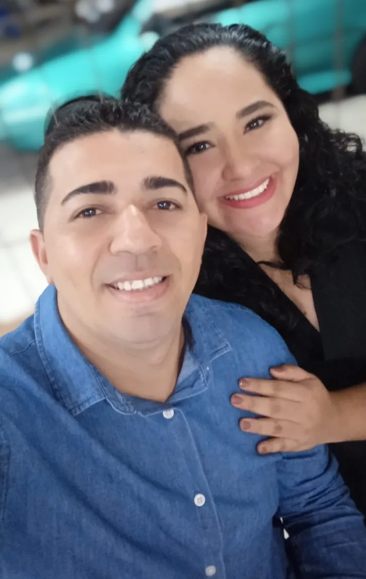 Gustavo e Renata aprenderam a valorizar pequenas alegrias e conquistas devido ao tempo que passaram sem beijar