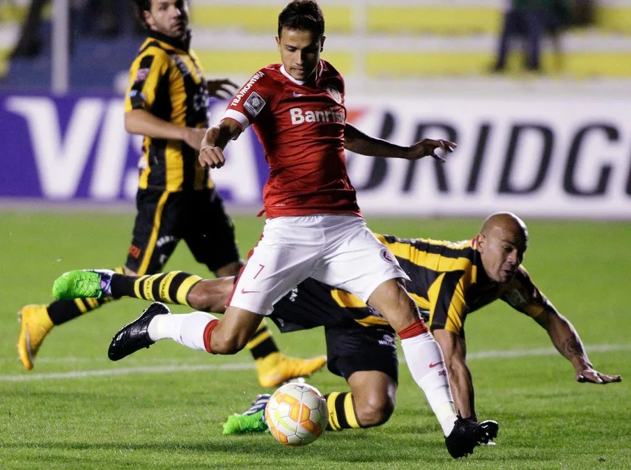 Internacional perdeu para o The Strongest em 2013