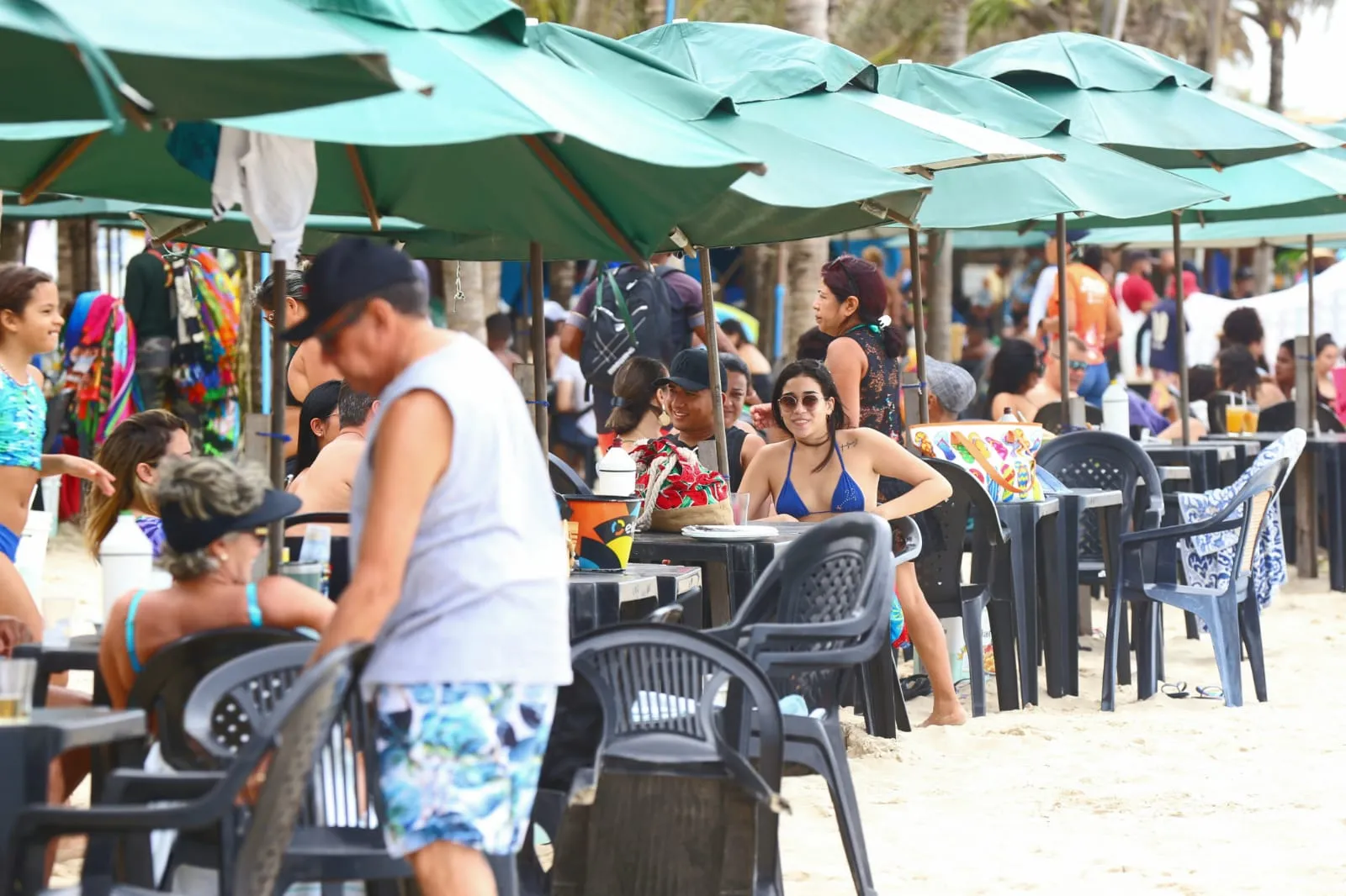 Barracas da Praia do Futuro são grande atrativo no local
