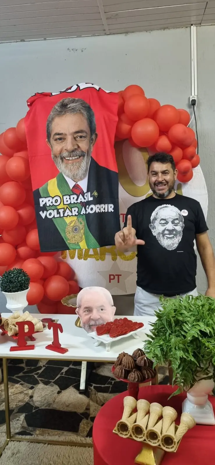 Imagem da notícia: Agente penal que matou tesoureiro do PT chegou ao local aos gritos de 