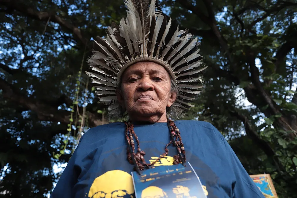 Mestra Pajé Raimunda Tapeba, de Caucaia, alimenta a cultura indígena do povo Tapeba