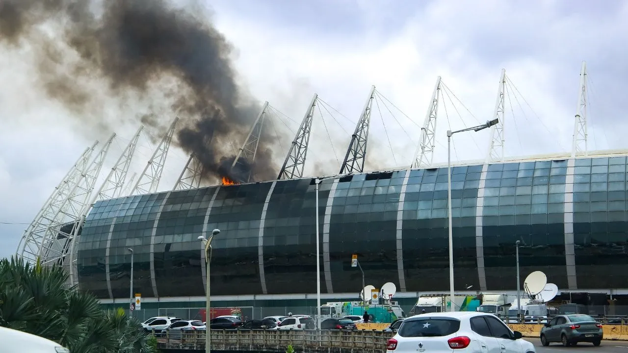 Em 2021, a Arena Castelão sofreu um incêndio de grandes proporções