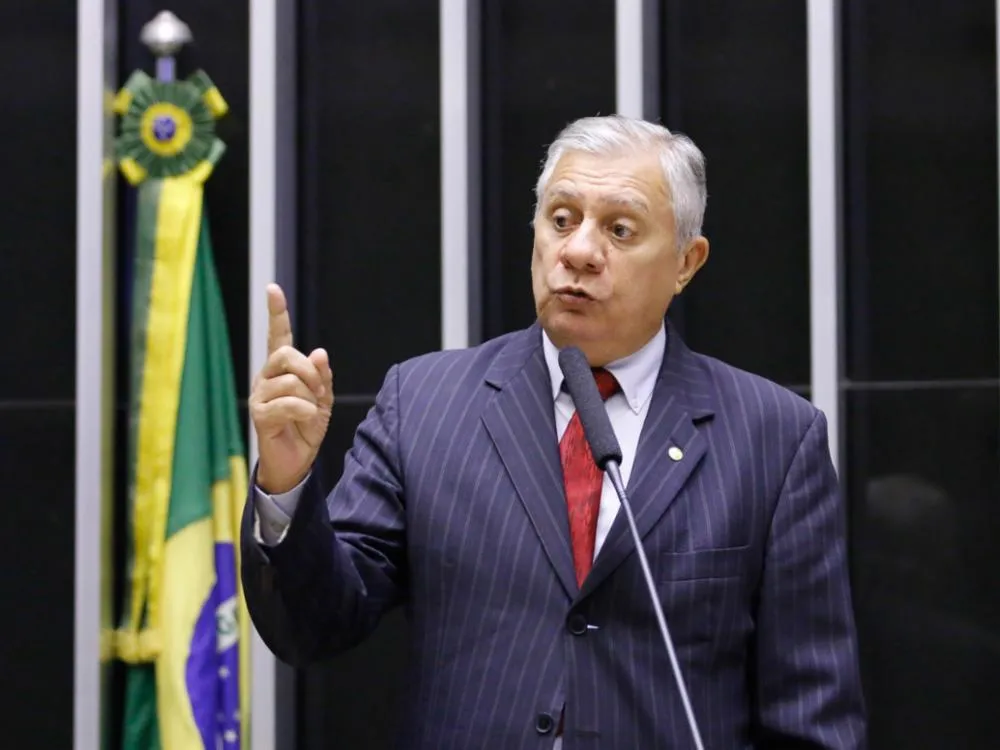 Deputado federal José Airton Cirilo