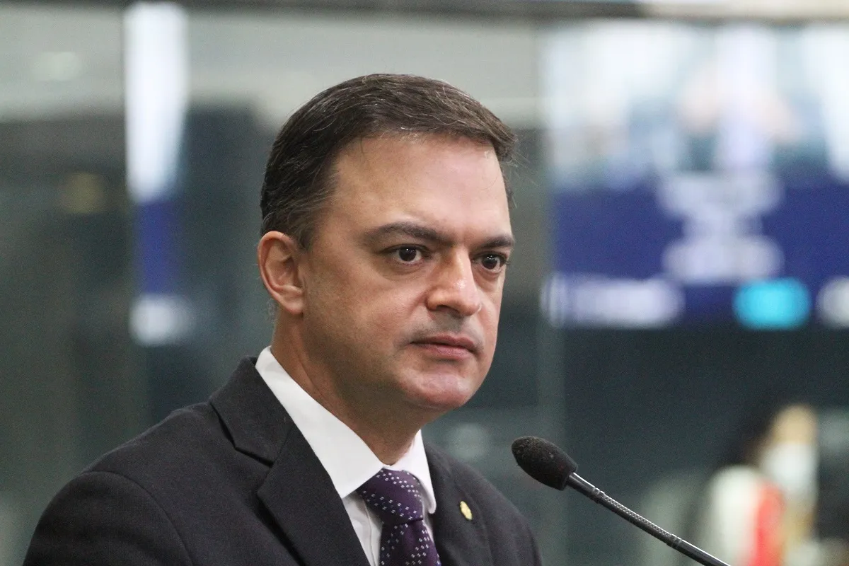 Deputado estadual Fernando Santana
