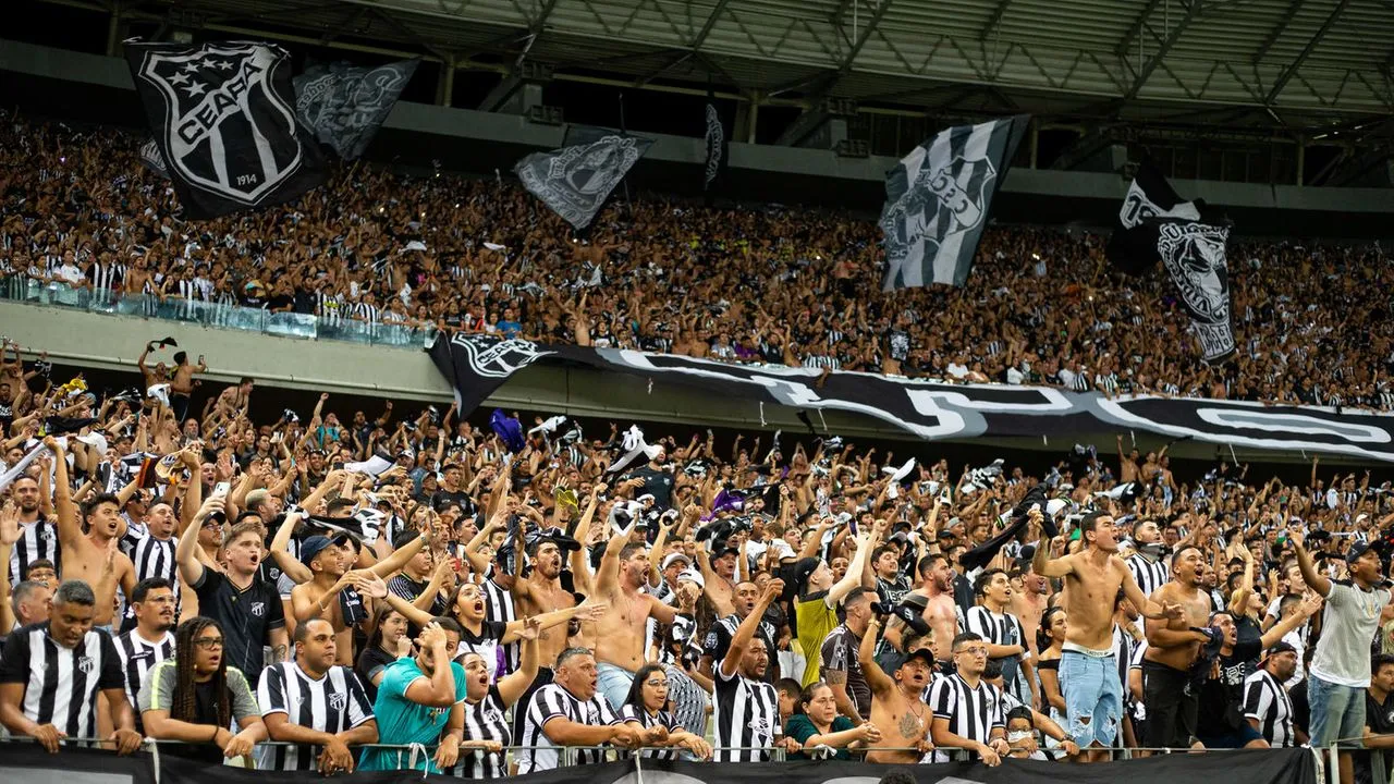 A torcida do Ceará lotou a Arena Castelão nos jogos do time em casa pela Série A