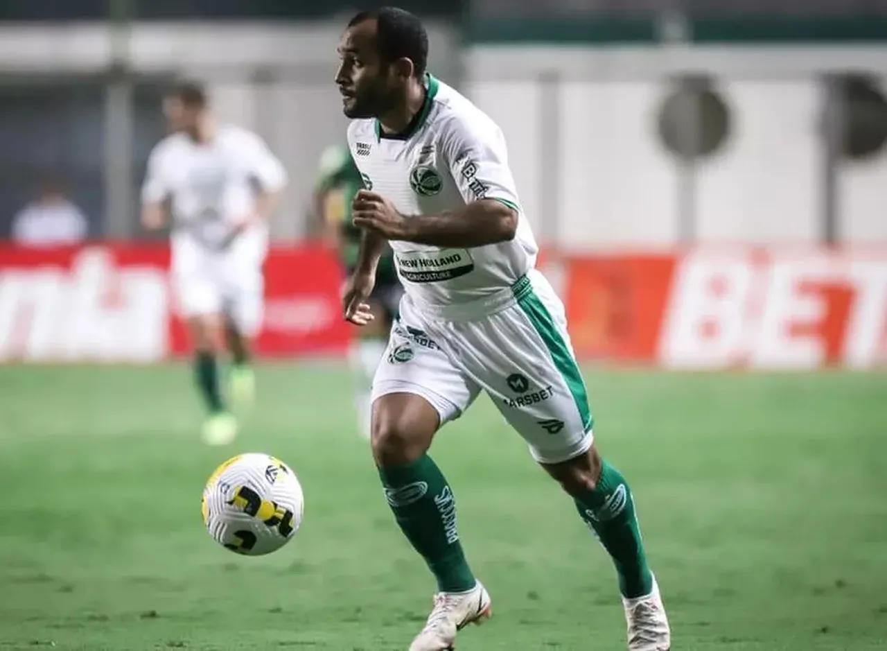 O atacante Edinho foi emprestado ao Juventude e tem contrato com o Fortaleza