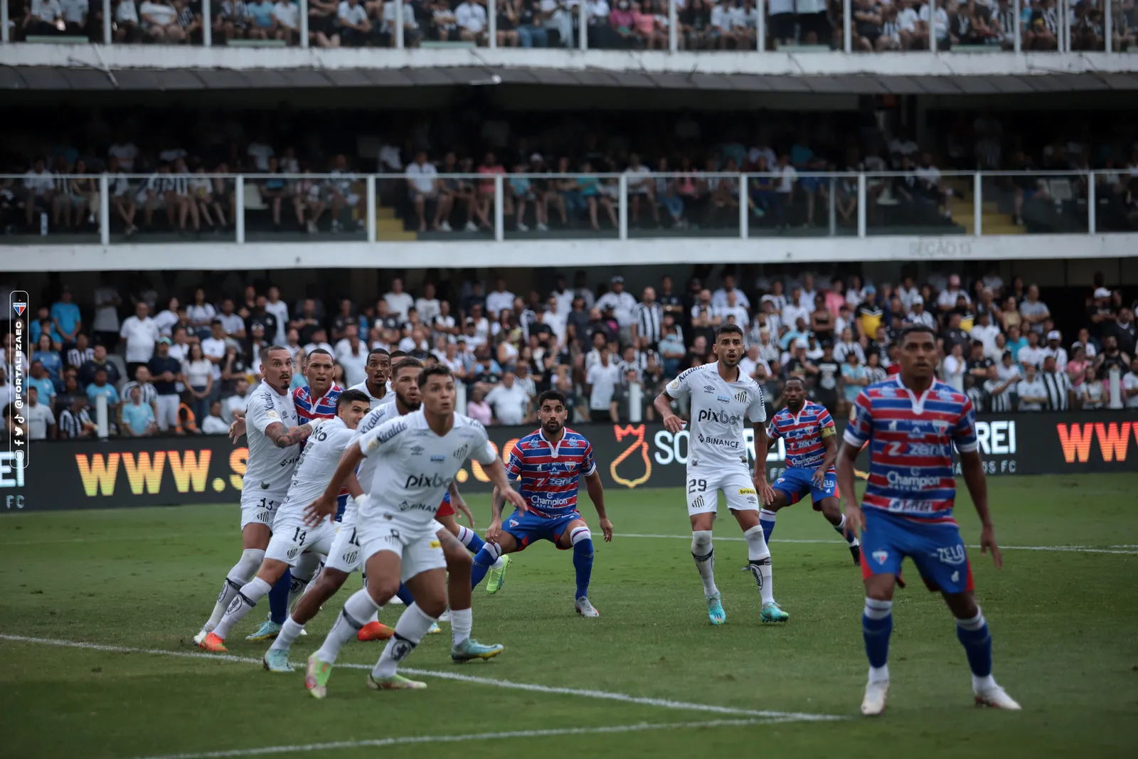Santos e Fortaleza protagonizaram uma partida com muitas chances de gol