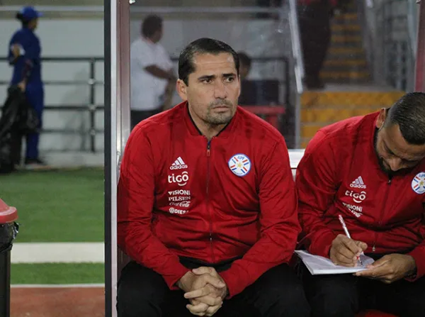 Gustavo Morínigo trabalhou como técnico das categorias de base da seleção do Paraguai