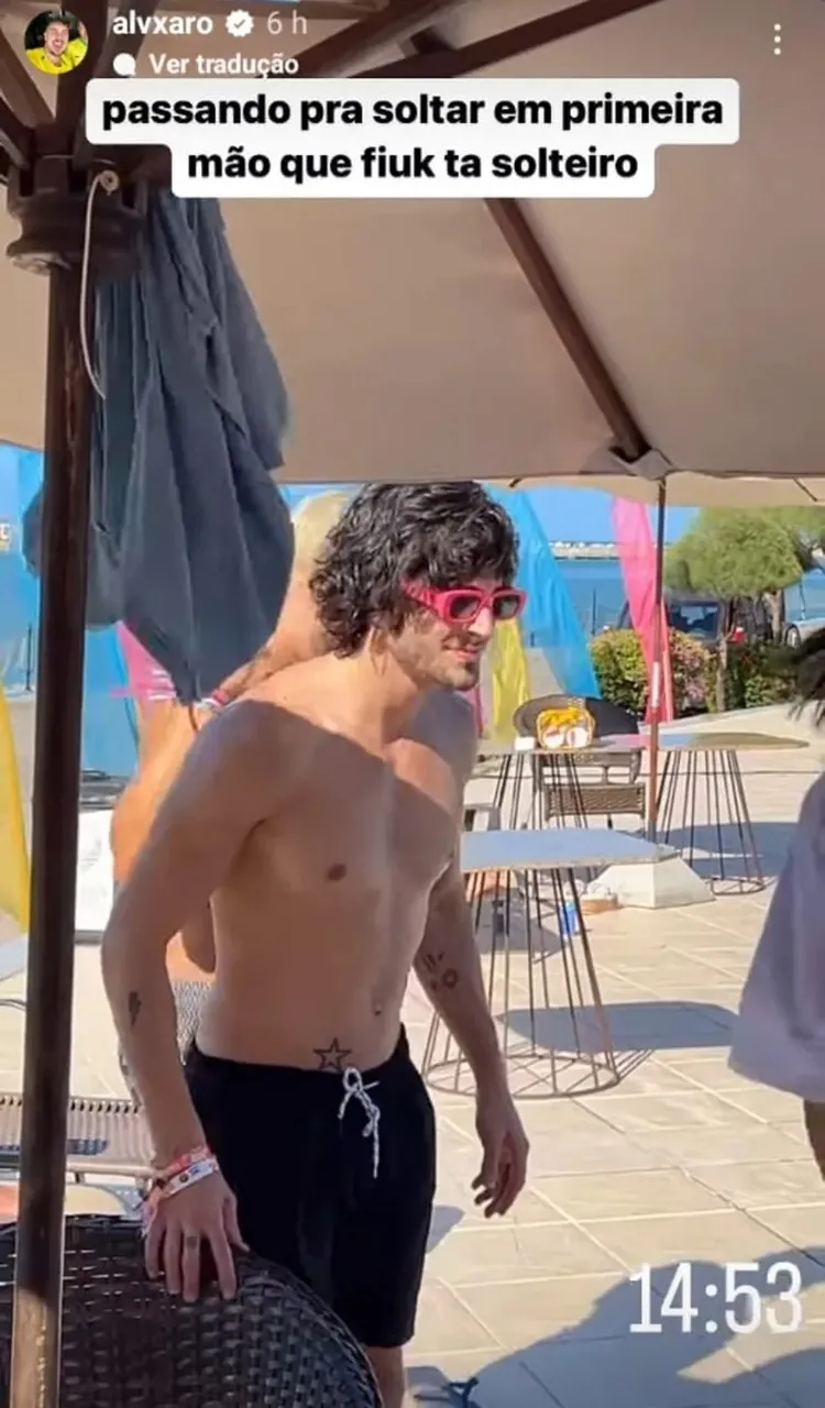 Influenciador mostrou que Fiuk está solteiro na Farofa