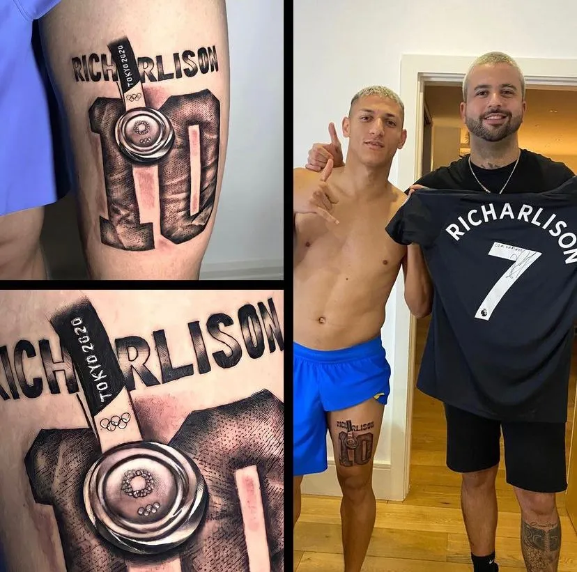 Richarlison tatuou a medalha olímpica conquistada nos Jogos Olímpicos de Tóquio, em 2021