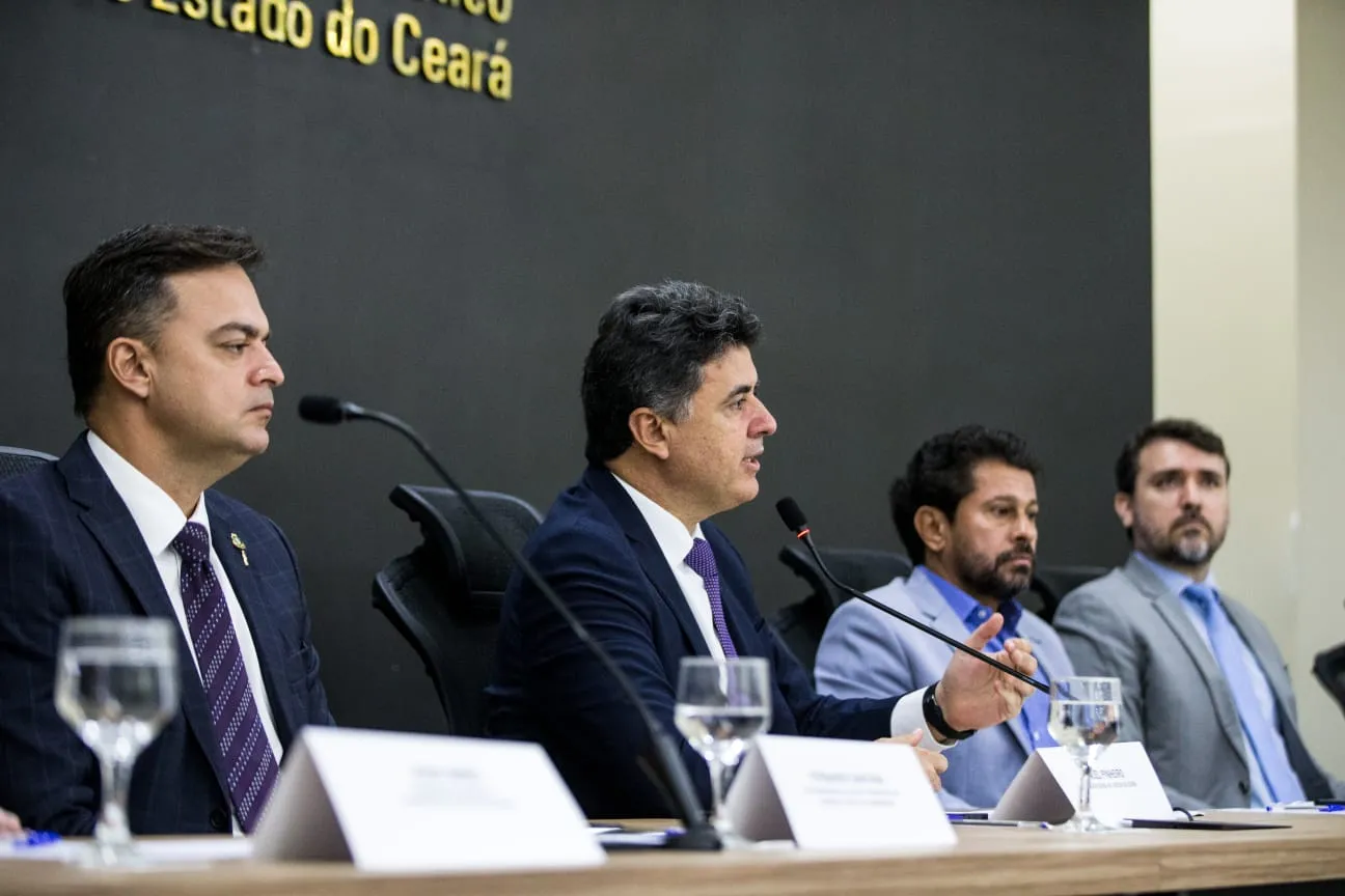 MPCE apresentou nesta terça-feira relatório que pede R$ 48 milhões em multa por maus serviços prestados pela Enel