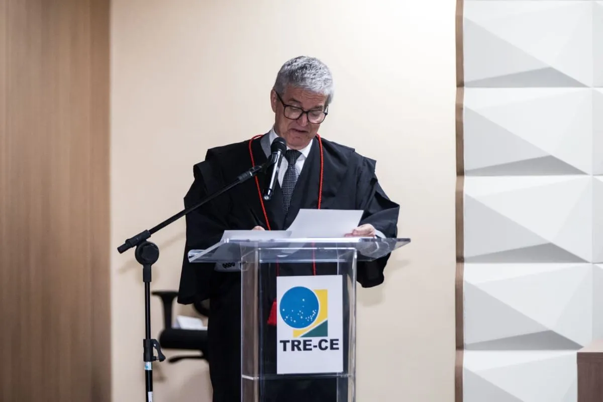 Inacio Cortez, presidente do TRE-CE, iniciou a solenidade