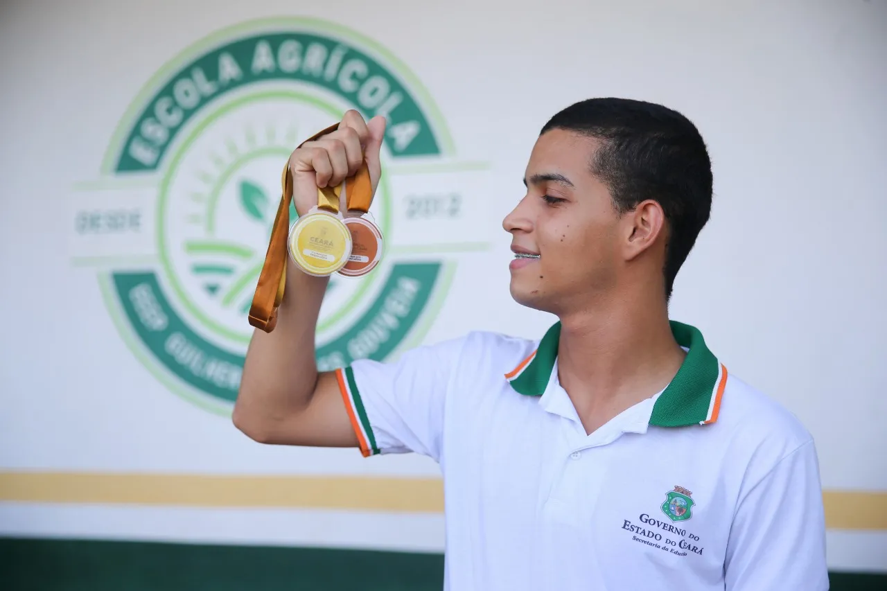Um dos reconhecimentos foi no evento Ceará faz Ciência, uma competição científica ligada à Secretaria da Ciência, Tecnologia e Educação Superior (Secitece)